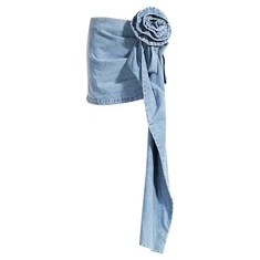 Gul tafsilotlari bilan assimetrik denim yubka